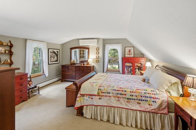 109 Lee St, West Boylston, MA 01583