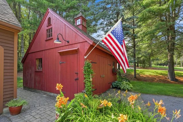 109 Lee St, West Boylston, MA 01583