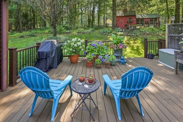 109 Lee St, West Boylston, MA 01583