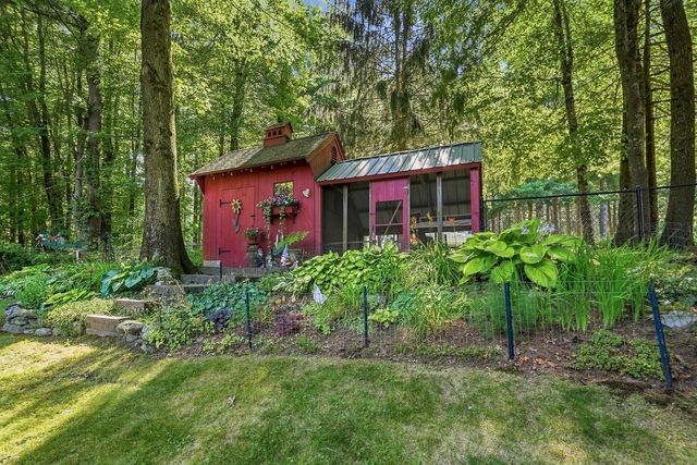 109 Lee St, West Boylston, MA 01583