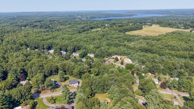 109 Lee St, West Boylston, MA 01583