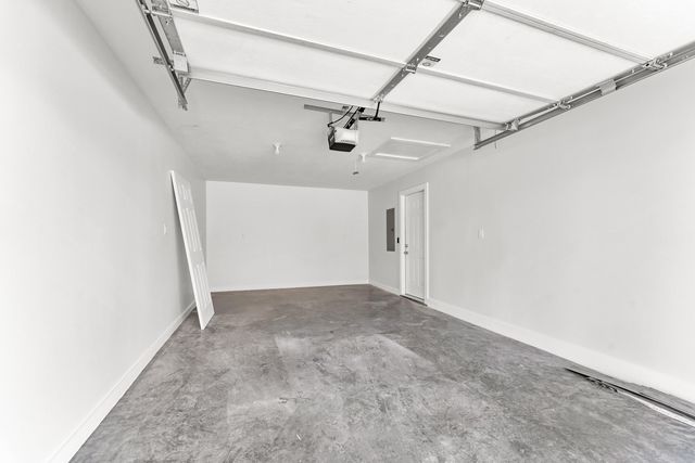 6005 Glenwood Drive, Merriam Woods, MO 65740