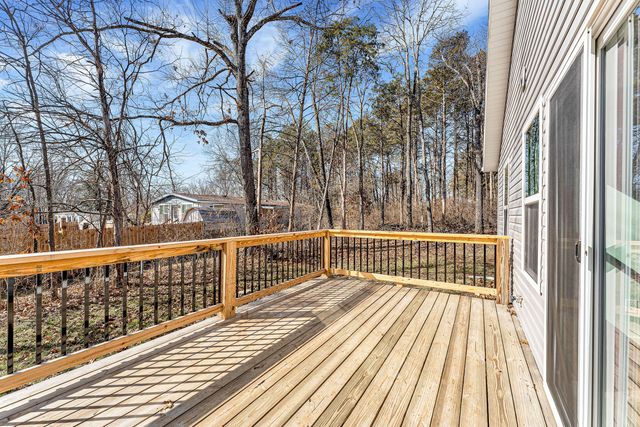 6005 Glenwood Drive, Merriam Woods, MO 65740