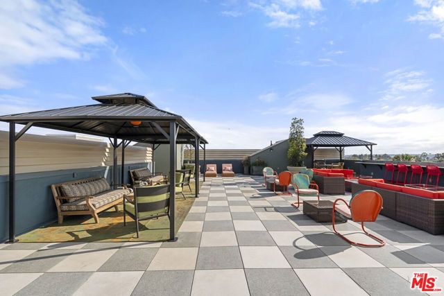 7428 Santa Monica Boulevard 202, West Hollywood, CA 90046