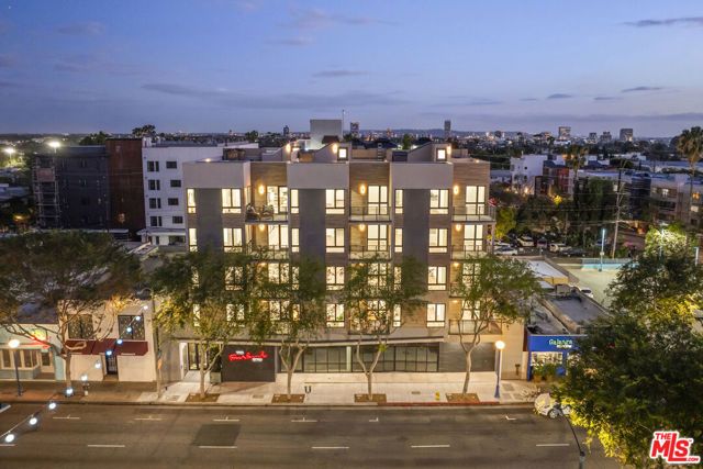 7428 Santa Monica Boulevard 202, West Hollywood, CA 90046