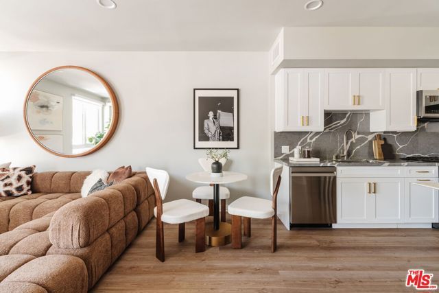 7428 Santa Monica Boulevard 202, West Hollywood, CA 90046