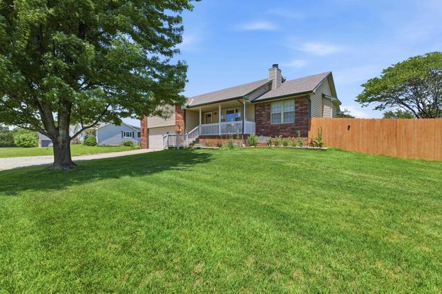400 E Gordon Bennett Dr., Haysville, KS 67060