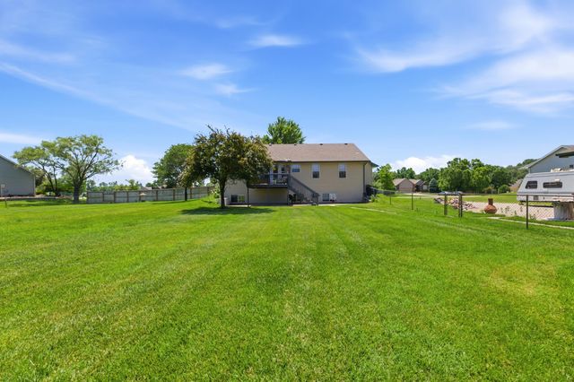 400 E Gordon Bennett Dr., Haysville, KS 67060
