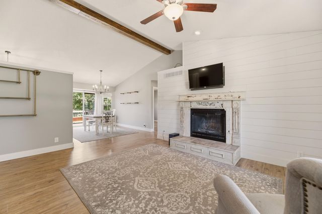 400 E Gordon Bennett Dr., Haysville, KS 67060