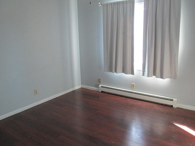 15875 W Marietta DRIVE, New Berlin, WI 53151