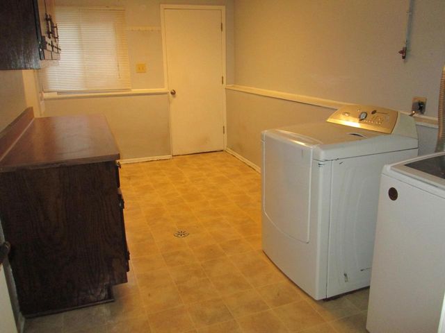 15875 W Marietta DRIVE, New Berlin, WI 53151