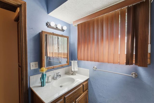 1518 N covington, Wichita, KS 67212