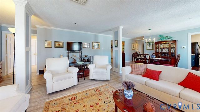 24 Spinnaker Cove Dr, Midlothian, VA 23112