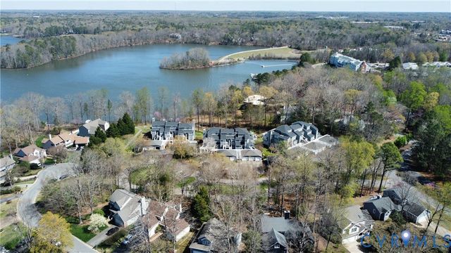 24 Spinnaker Cove Dr, Midlothian, VA 23112
