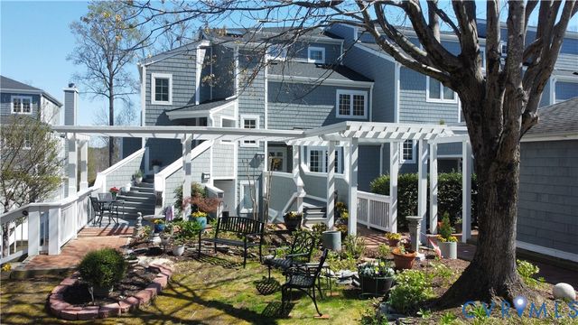 24 Spinnaker Cove Dr, Midlothian, VA 23112