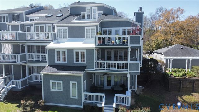 24 Spinnaker Cove Dr, Midlothian, VA 23112