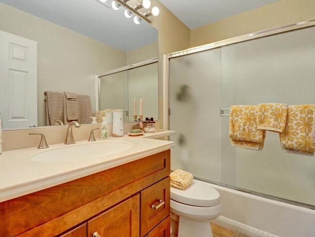 64743 Pinehurst, Desert Hot Springs, CA 92240