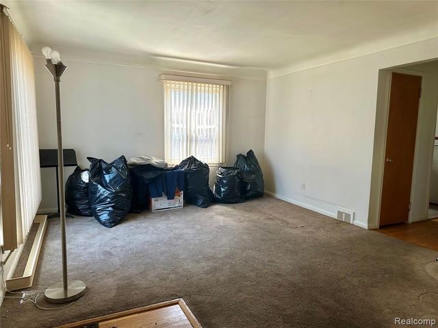 11465 Leverne Road, Redford, MI 48239