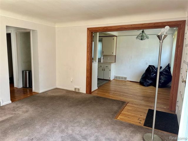 11465 Leverne Road, Redford, MI 48239