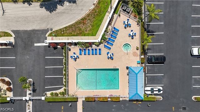 2885 Palm Beach BLVD 507, Fort Myers, FL 33916