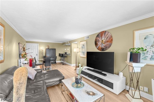 2885 Palm Beach BLVD 507, Fort Myers, FL 33916