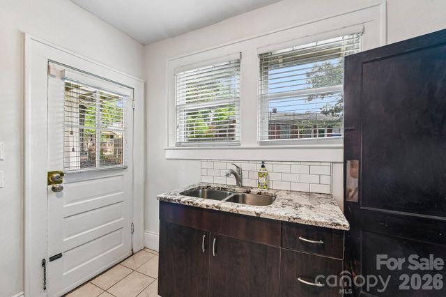 1612 S Tryon Street, Charlotte, NC 28203