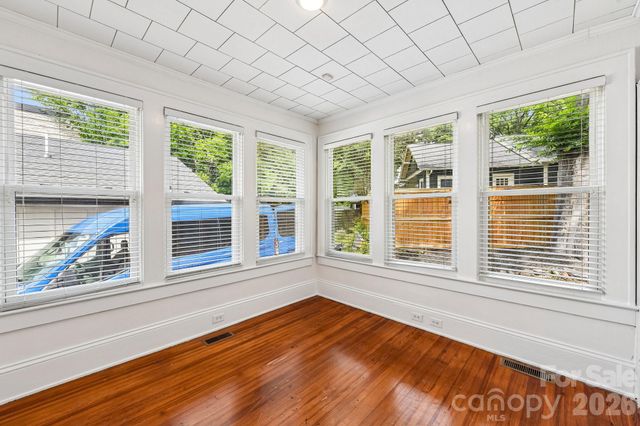1612 S Tryon Street, Charlotte, NC 28203