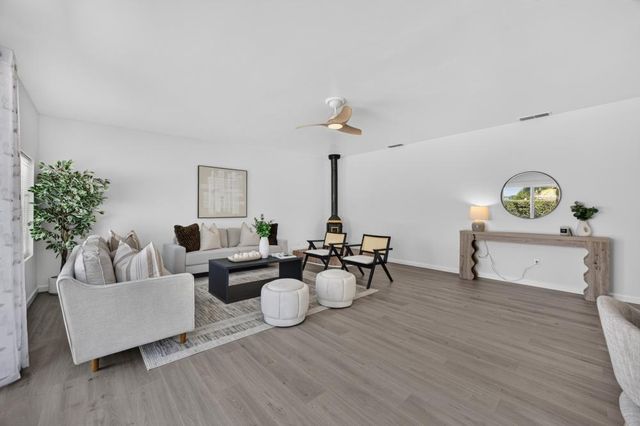 4305 Figwood Way, Sacramento, CA 95864