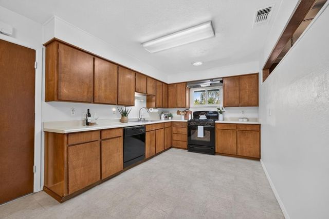4305 Figwood Way, Sacramento, CA 95864