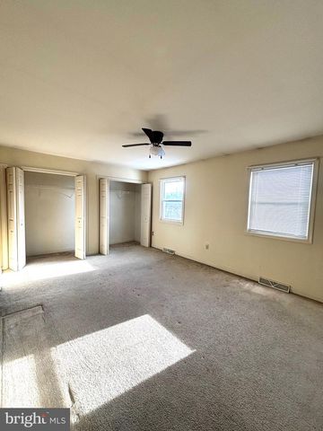 7225 CAPITAL DR, Harrisburg, PA 17111