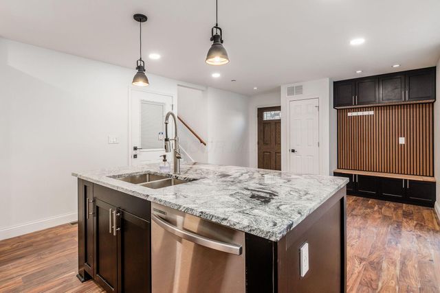 3535 Sunset Drive, Upper Arlington, OH 43221