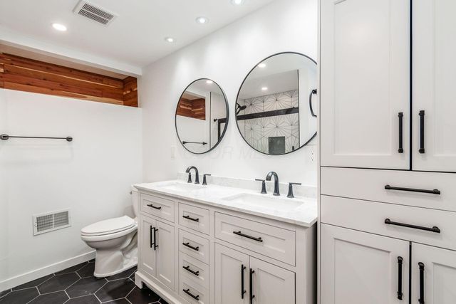 3535 Sunset Drive, Upper Arlington, OH 43221