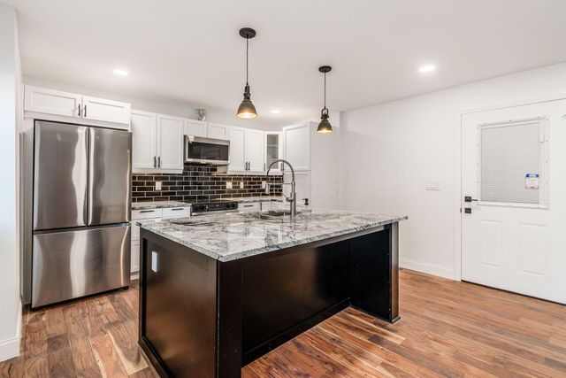 3535 Sunset Drive, Upper Arlington, OH 43221