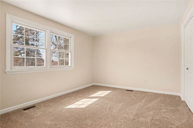 83 Hawthorne Drive, Ogden, NY 14559