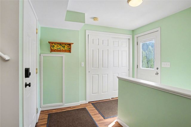 83 Hawthorne Drive, Ogden, NY 14559