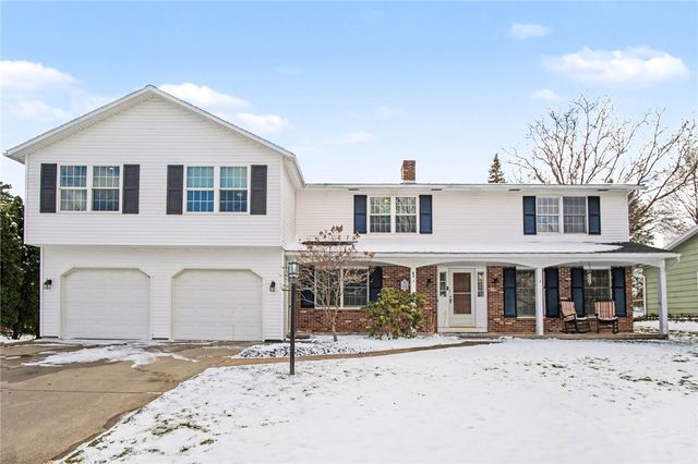 83 Hawthorne Drive, Ogden, NY 14559