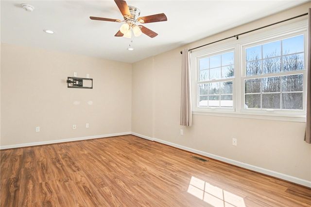 83 Hawthorne Drive, Ogden, NY 14559