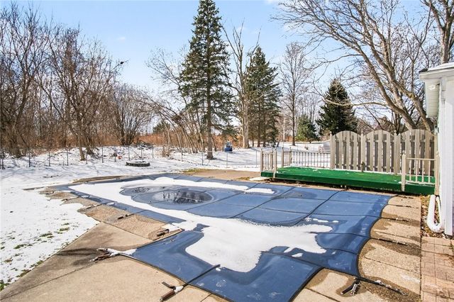 83 Hawthorne Drive, Ogden, NY 14559