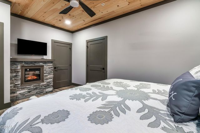 4875 Settlers View Lane, Sevierville, TN 37862