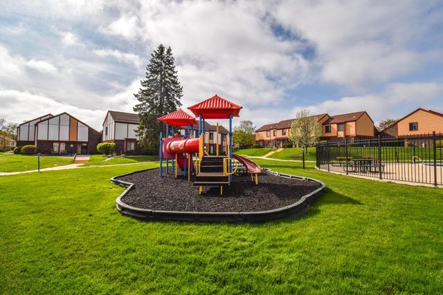4087 College AVENUE, Milwaukee, WI 53221