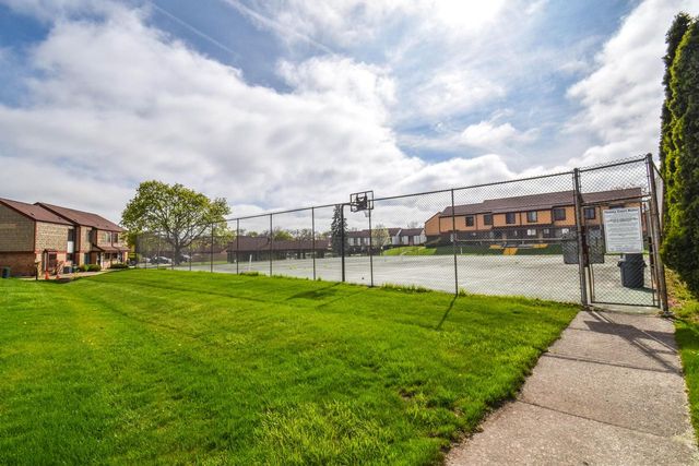 4087 College AVENUE, Milwaukee, WI 53221