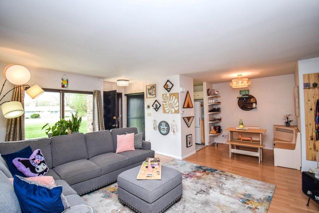 4087 College AVENUE, Milwaukee, WI 53221