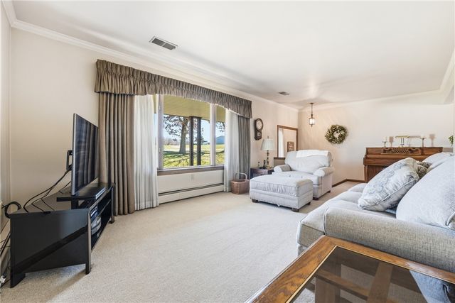 1035 Gameland Road, Donegal, PA 16025