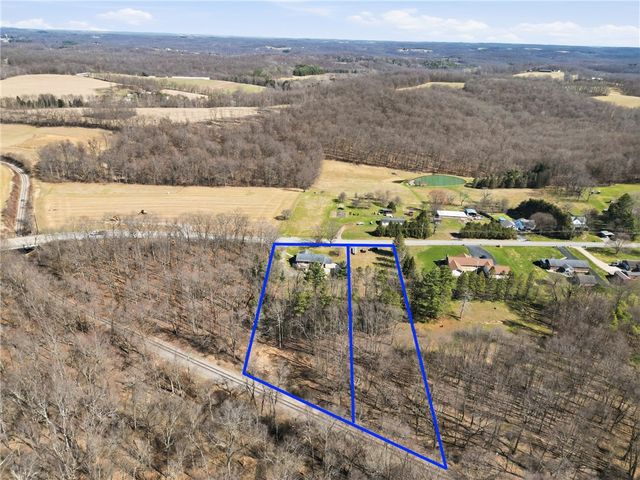 1035 Gameland Road, Donegal, PA 16025