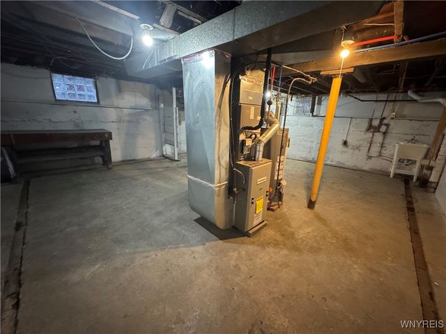 4011 Bell Street, Niagara Falls, NY 14305