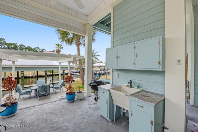 113 Youngswood Loop, Pass Christian, MS 39571