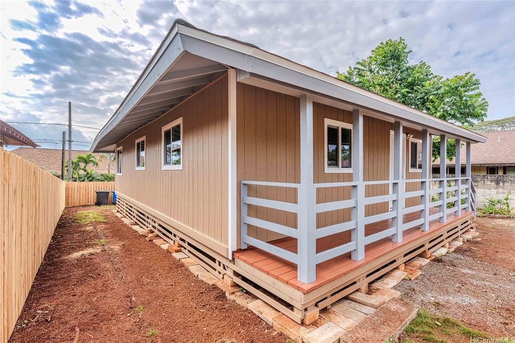 224 Crest Avenue, Wahiawa, HI 96786
