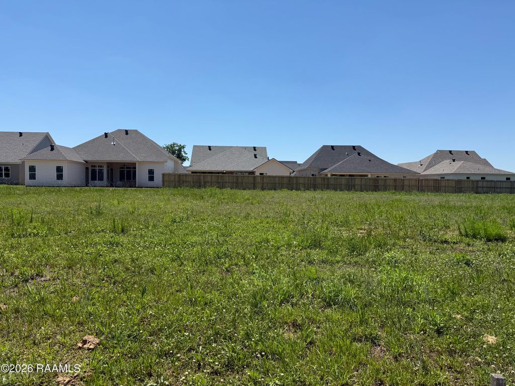 606 Whispering Meadows Road, Broussard, LA 70518