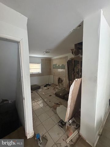 3323 MUTTER ST, Philadelphia, PA 19140
