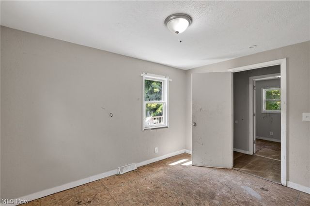 4134 E 142nd Street, Cleveland, OH 44128